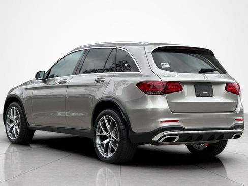Used 2022 Mercedes-Benz GLC 300 image 3