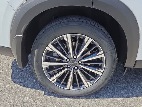 New 2026 Nissan Pathfinder Platinum AWD/4WD image 7