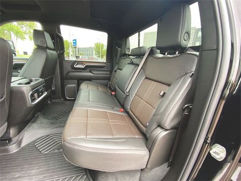 Used 2025 Chevrolet Silverado 2500 High Country w/ Technology Package image 25