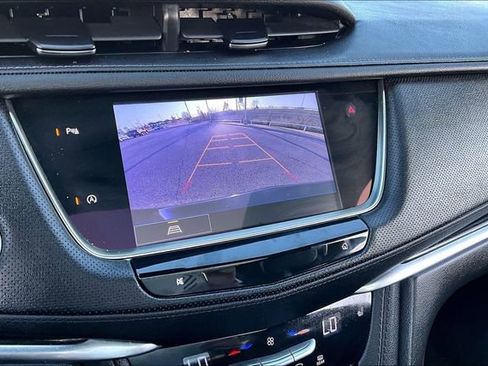 Used 2023 Cadillac XT5 Premium Luxury image 21