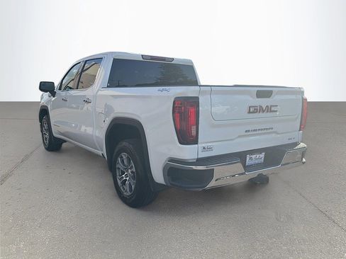 Used 2024 GMC Sierra 1500 SLT AWD/4WD image 6
