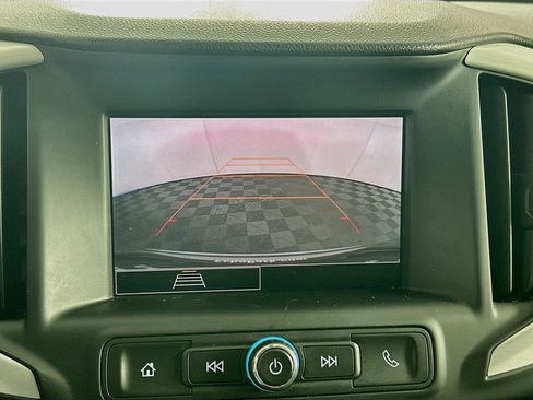 Used 2024 GMC Terrain SLE AWD/4WD image 21