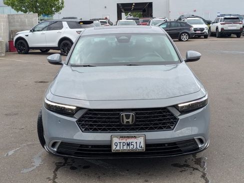 Used 2025 Honda Accord Touring image 2