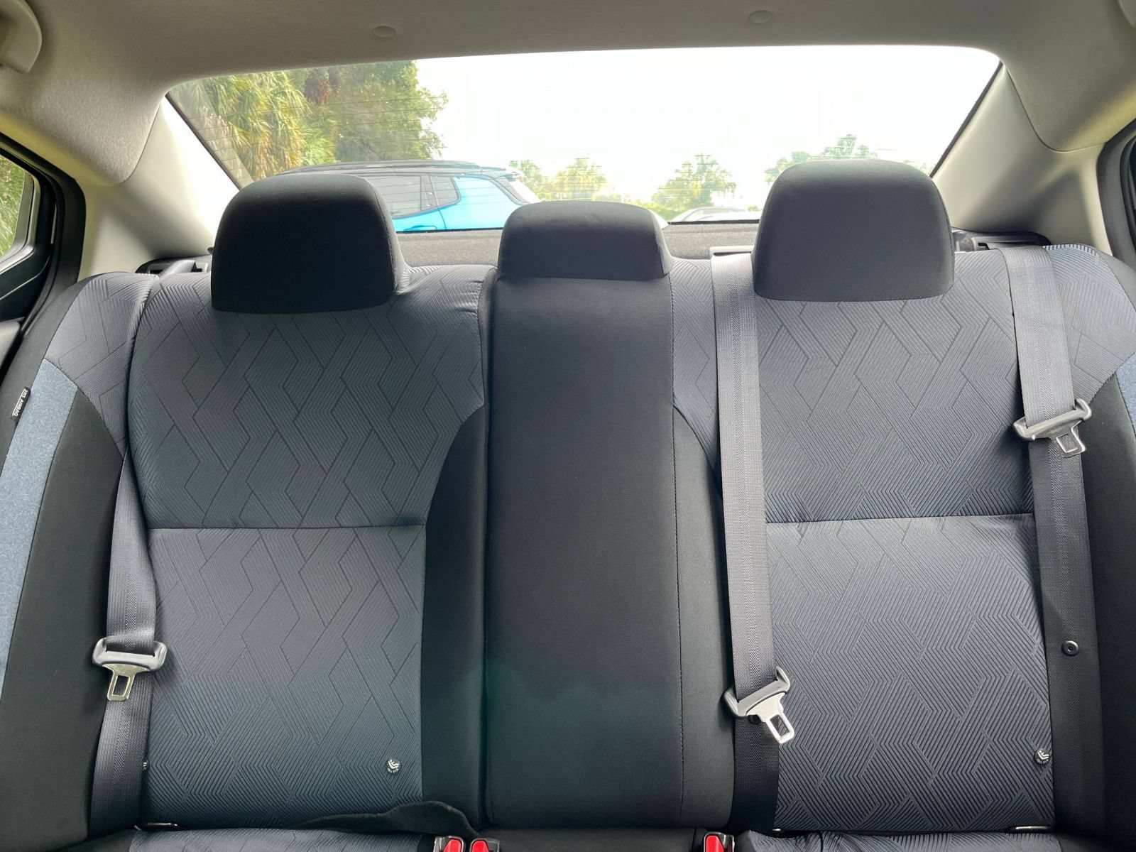 Used 2025 Nissan Versa SV FWD image 35