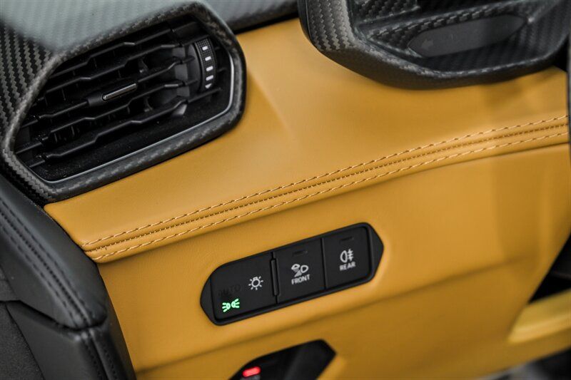 Used 2024 Lamborghini Revuelto AWD/4WD image 64