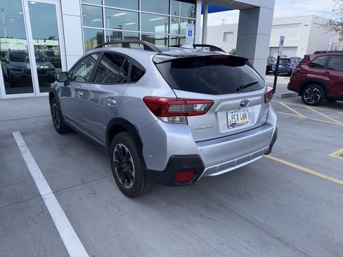Used 2023 Subaru Crosstrek 2.0i Premium image 4