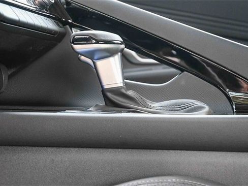 New 2026 Hyundai Elantra Limited image 23