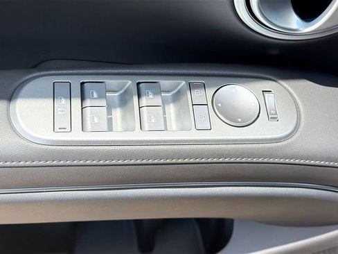 New 2026 Hyundai Palisade FWD Hybrid image 18