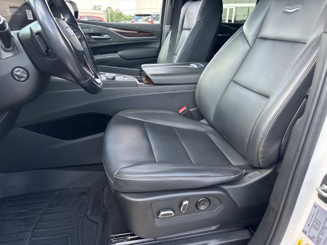 Used 2022 Cadillac Escalade Luxury RWD image 20