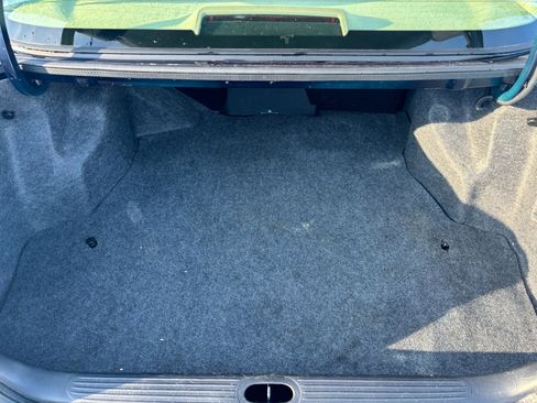 Used 2004 Buick Le Sabre Custom image 21