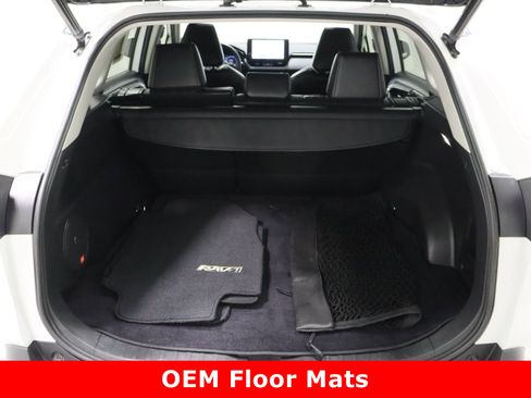 Used 2023 Toyota RAV4 Limited image 34