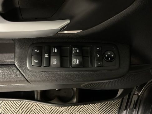 Used 2019 RAM 1500 Big Horn image 15