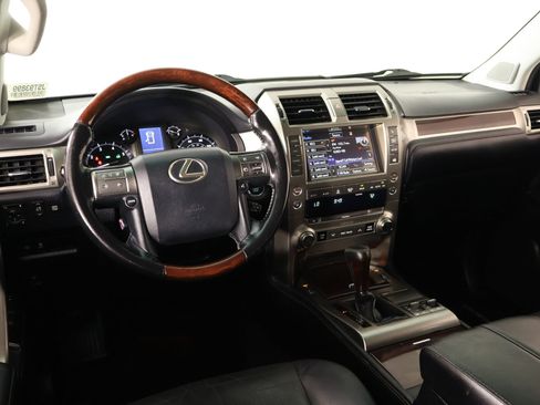 Used 2018 Lexus GX 460 Premium AWD/4WD image 2
