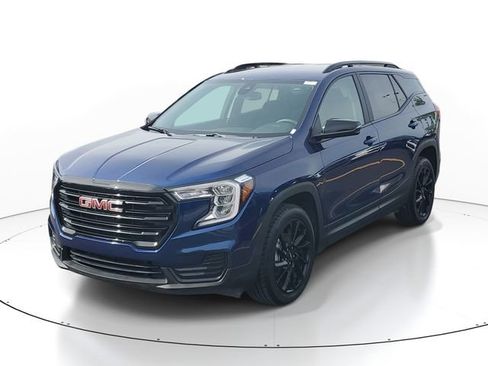 Certified 2023 GMC Terrain SLE w/ Driver Convenience Package AWD/4WD image 2