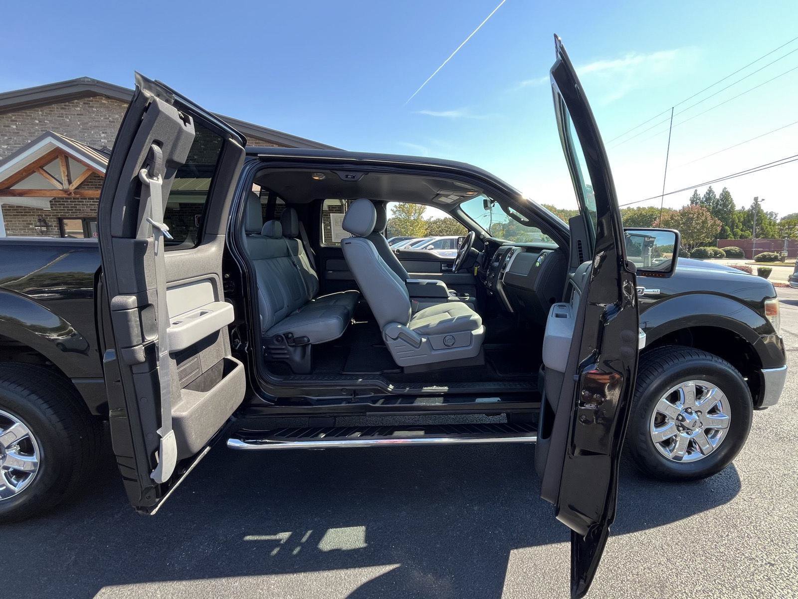 Used 2014 Ford F150 XLT w/ Equipment Group 302A Luxury AWD/4WD image 18