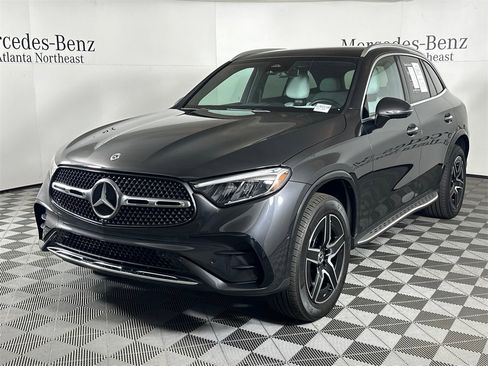 Certified 2024 Mercedes-Benz GLC 300 image 3