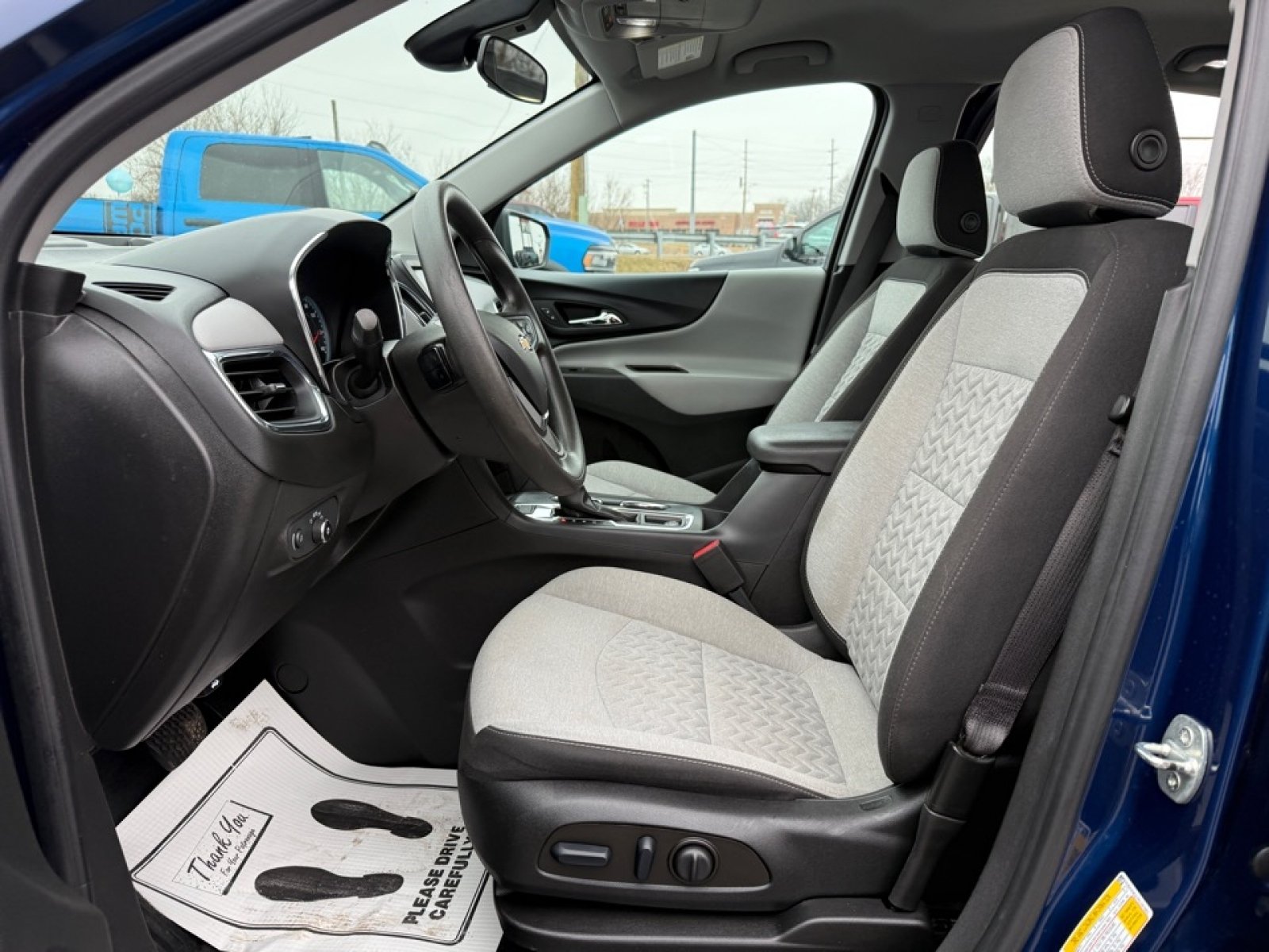 Used 2023 Chevrolet Equinox LS AWD/4WD image 25