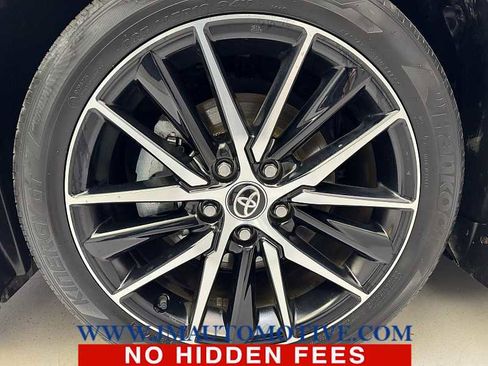 Used 2023 Toyota Camry SE image 9