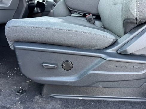 New 2026 Ford F250 XLT w/ XLT Premium Package image 13