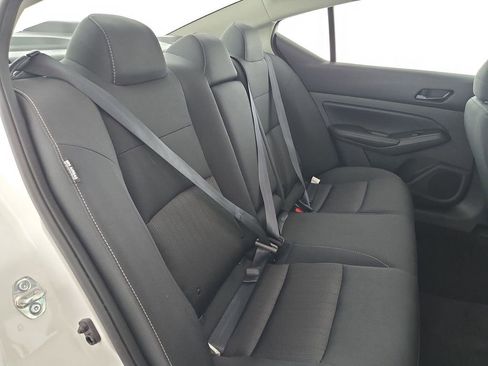 Used 2025 Nissan Altima 2.5 SV image 30