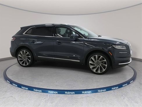 Used 2022 Lincoln Nautilus Reserve w/ Equipment Group 201A image 4