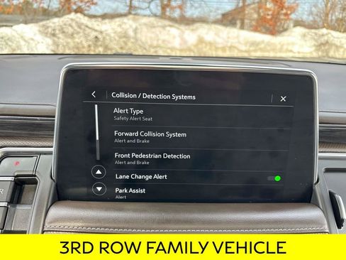 Used 2021 GMC Yukon SLT w/ SLT Premium Package image 33