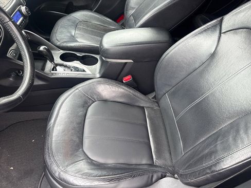 Used 2013 Hyundai Tucson Limited w/ Premium Pkg image 6