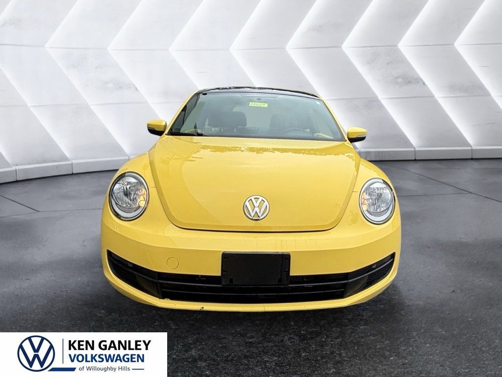 Used 2012 Volkswagen Beetle 2.5 FWD image 2