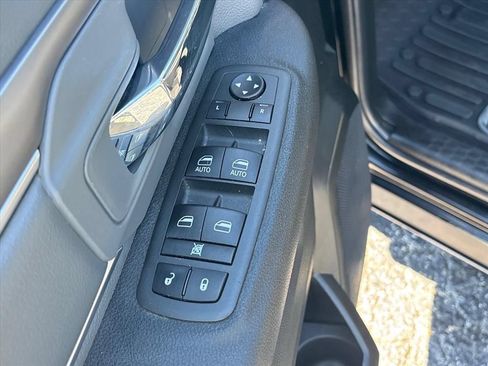 Used 2022 RAM 1500 Classic SLT w/ Protection Group AWD/4WD image 26