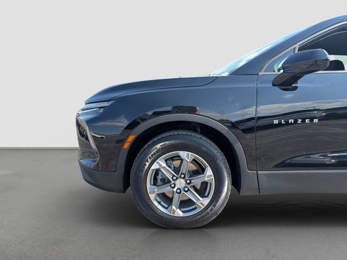 Used 2024 Chevrolet Blazer LT w/ Convenience Package FWD image 22