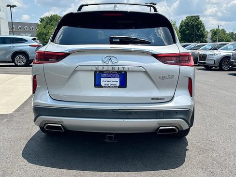 Used 2019 INFINITI QX50 Essential w/ Sensory Package FWD image 15