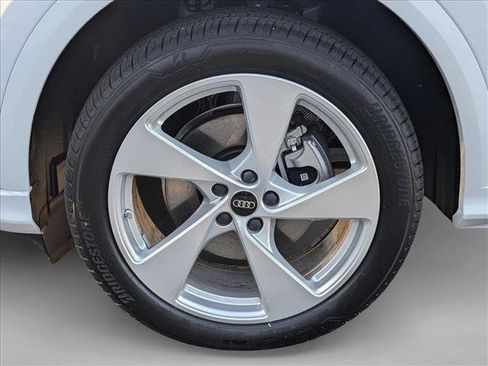 New 2025 Audi Q5 Premium Plus image 9