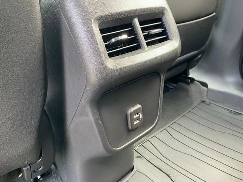 Used 2024 GMC Terrain SLE w/ Driver Convenience Package AWD/4WD image 21