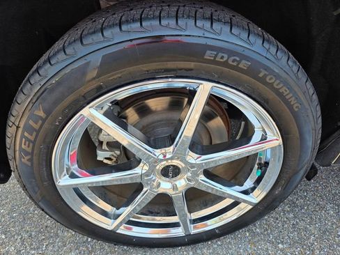 Certified 2022 Ford Edge ST-Line w/ Class II Trailer Tow Package image 10