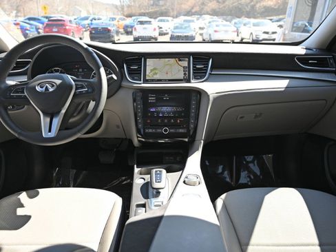 Used 2023 INFINITI QX50 Sensory image 17