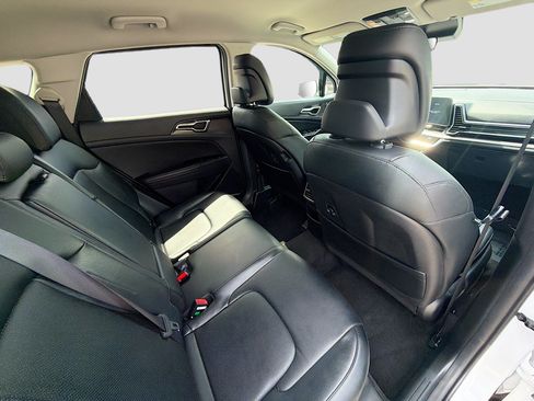 Used 2023 Kia Sportage EX FWD image 30