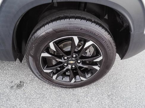 Used 2023 Chevrolet TrailBlazer LT w/ Convenience Package FWD image 37