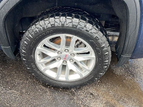 Used 2021 GMC Sierra 1500 SLE w/ X31 Off-Road Package AWD/4WD image 34