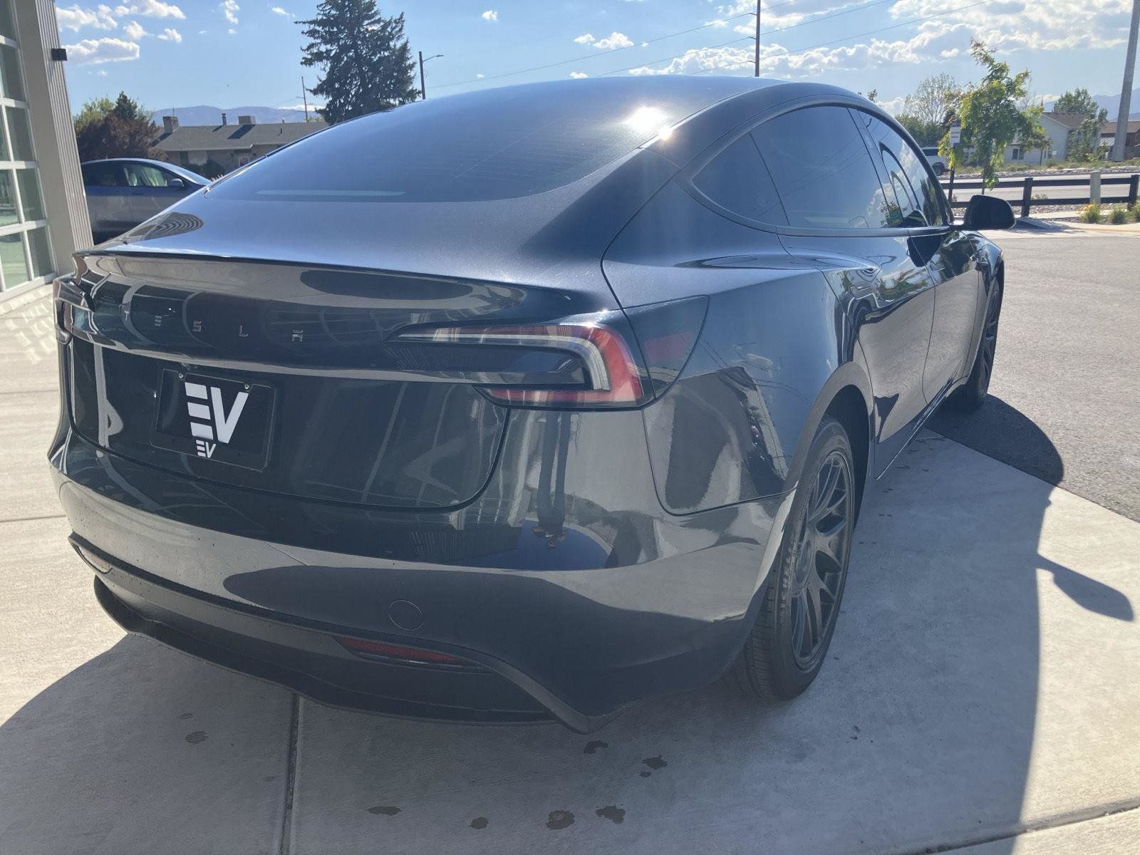 Used 2025 Tesla Model 3 Long Range RWD image 7