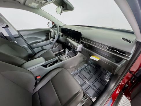 Certified 2025 Hyundai Kona SE image 29