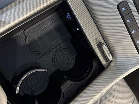 Used 2023 Hyundai Palisade SEL w/ Premium Package image 14