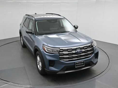 New 2026 Ford Explorer Active RWD image 36