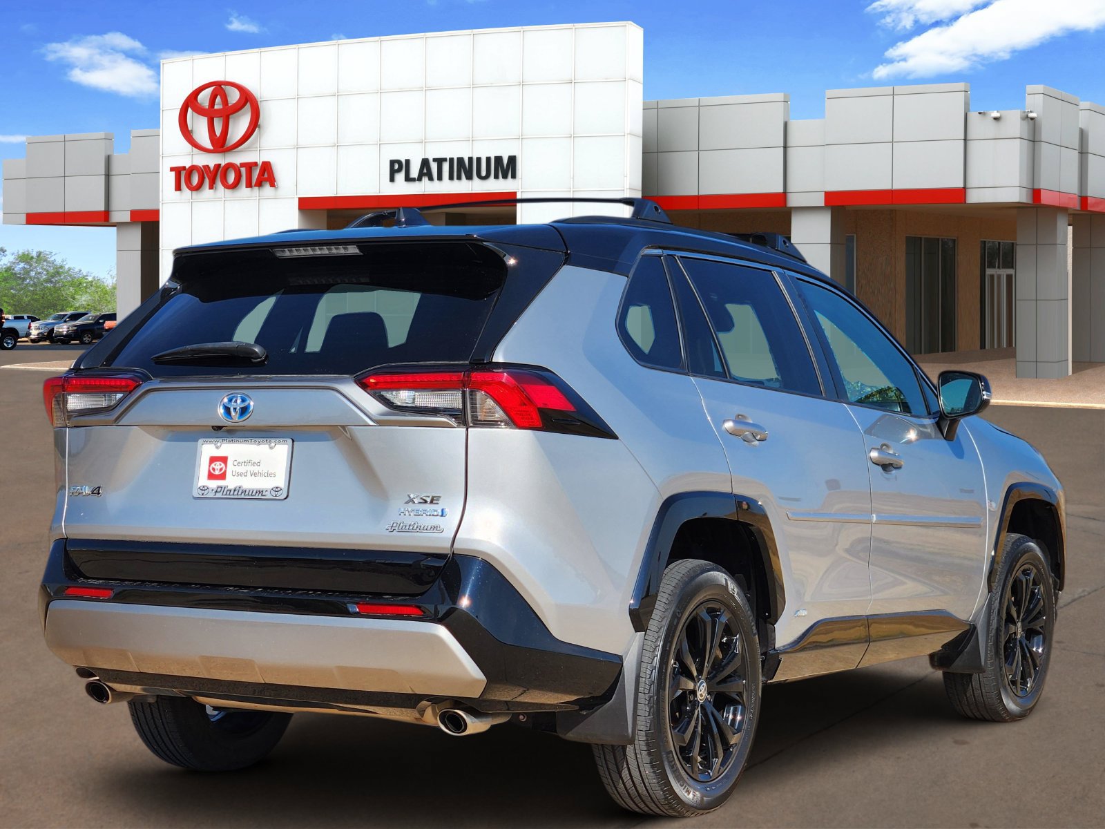 Used 2023 Toyota RAV4 XSE AWD/4WD image 5