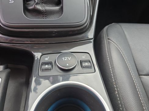 Used 2014 Ford Escape Titanium image 30