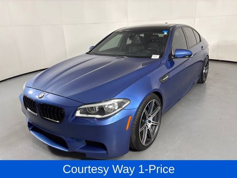 Used 2014 BMW M5 RWD image 5