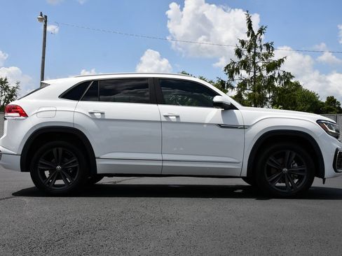 Used 2021 Volkswagen Atlas Cross Sport SE w/ V6 Towing Package FWD image 8