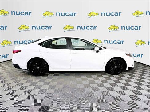 Certified 2025 Toyota Camry SE image 8