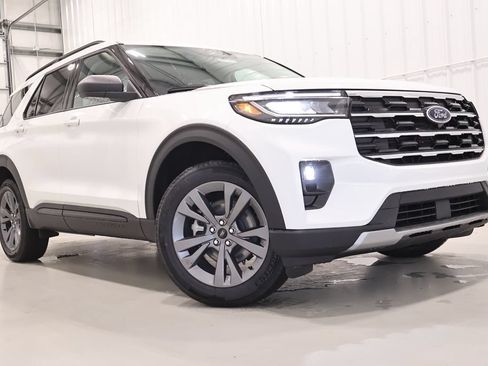 New 2026 Ford Explorer Active w/ Active Comfort Package AWD/4WD image 36