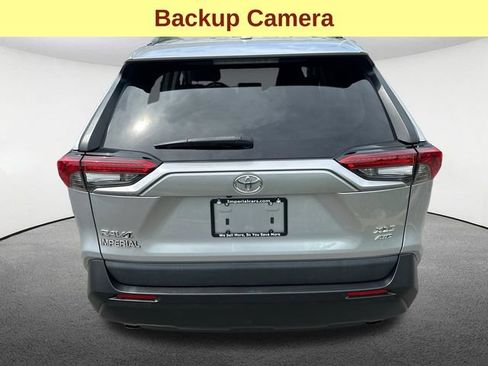 Used 2023 Toyota RAV4 XLE AWD/4WD image 9