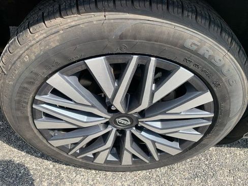 Used 2023 Nissan Altima 2.5 SV FWD image 10